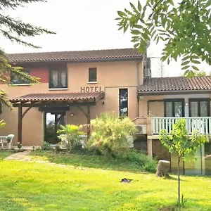 Logis Relais De Frejeroques Foissac (Aveyron)