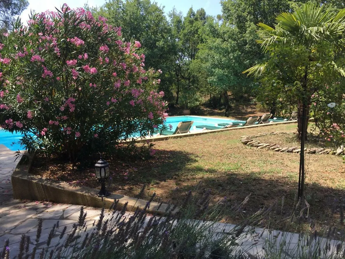 Le Clos Des Cigales Roussillon  Bed & Breakfast